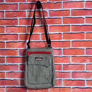 KAVU‎ Houndstooth Crossbody Keeper Bag Purse Black White Limited Edition